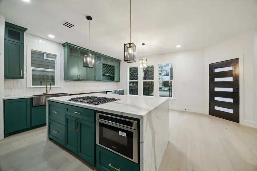 318 W 24th Street, Houston, TX 77008 - Image #3