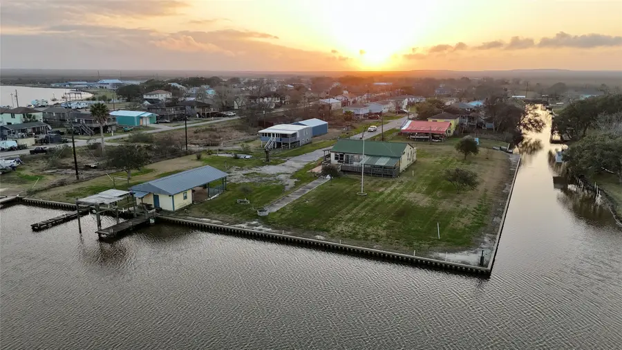 4621 Cr 459b, Freeport, TX 77541 - Image #2