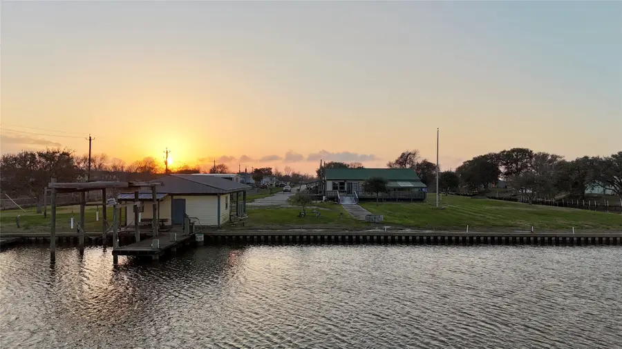 4621 Cr 459b, Freeport, TX 77541 - Image #3