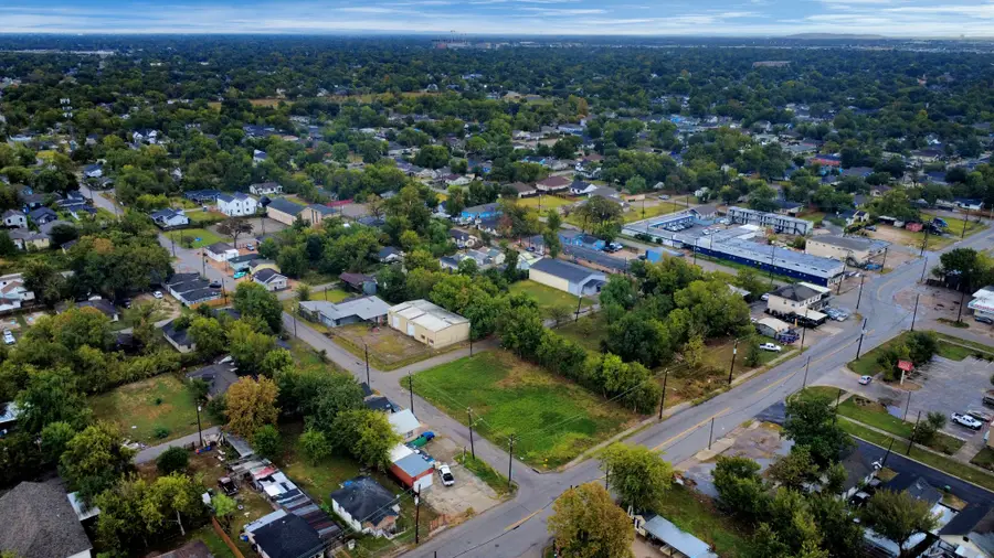 2516 Brewster Street, Houston, TX 77026 - Image #3