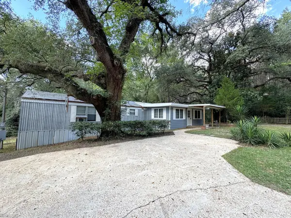 403 N Pitzer Street, Colmesneil, TX 75938