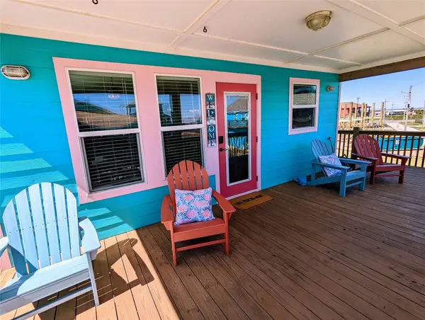 975 Fisherman Drive S, Galveston, TX 77650