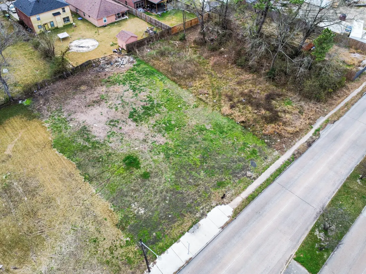 8226 Tidwell Road, Houston, TX 77028 - Image #1