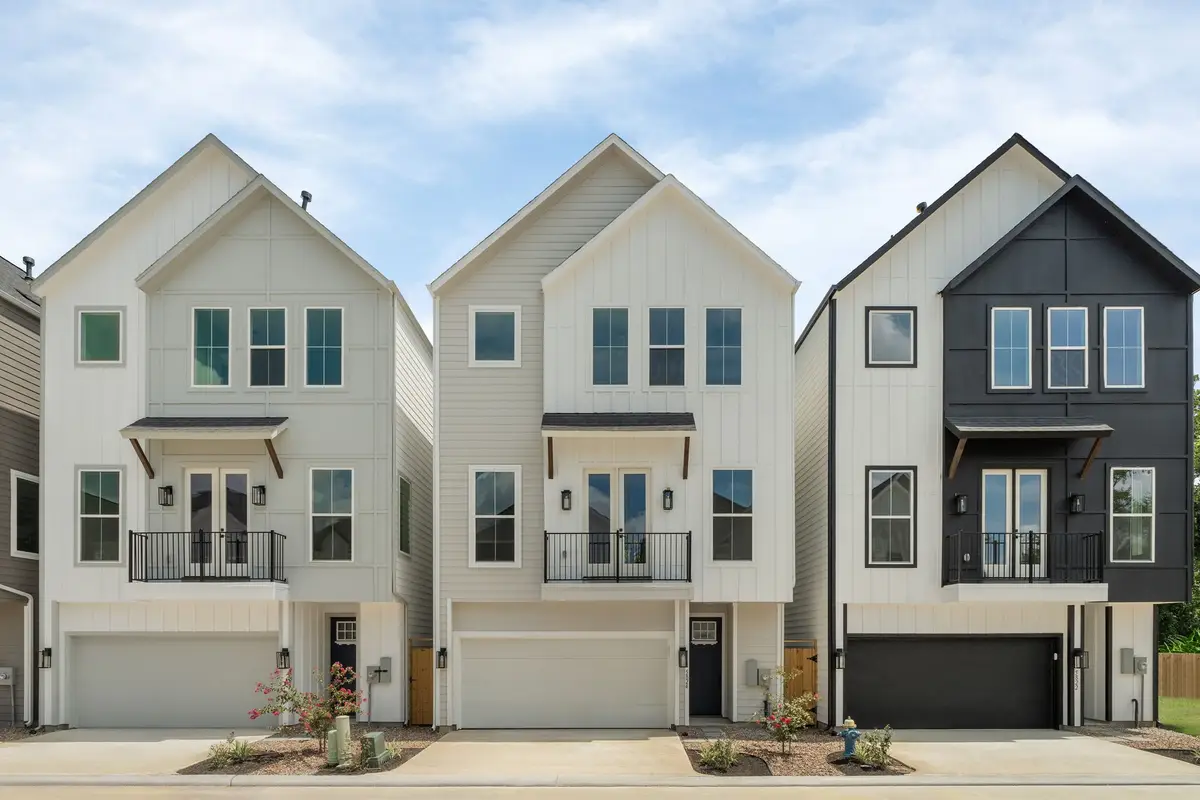 5832 & 5834 Highland Sun Lane, Houston, TX 77091 - Image #1