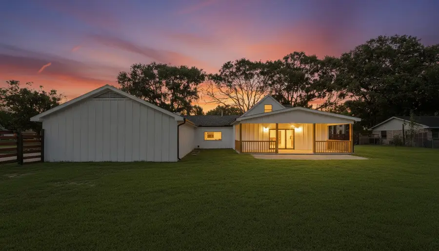 8102 Gulick Lane, Houston, TX 77075 - Image #2