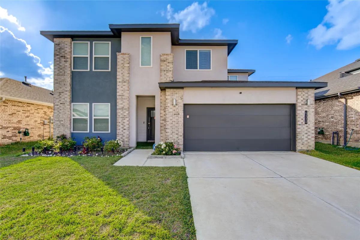 4330 N Kircher Park Lane N, Fulshear, TX 77441 - Image #1