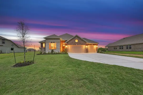 220 Dunovant Drive, Sealy, TX 77474
