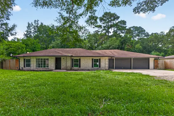 18747 Woodridge Drive, Conroe, TX 77302