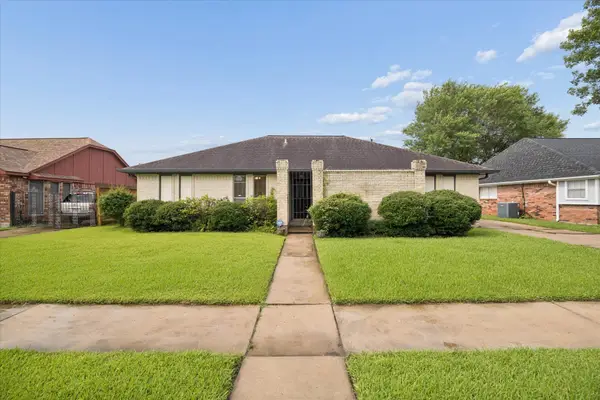 10328 Rocky Hollow Road, La Porte, TX 77571