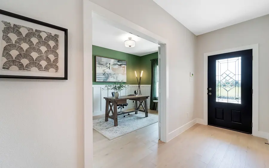 212 South Amherst Drive, West Columbia, TX 77486 - Image #2