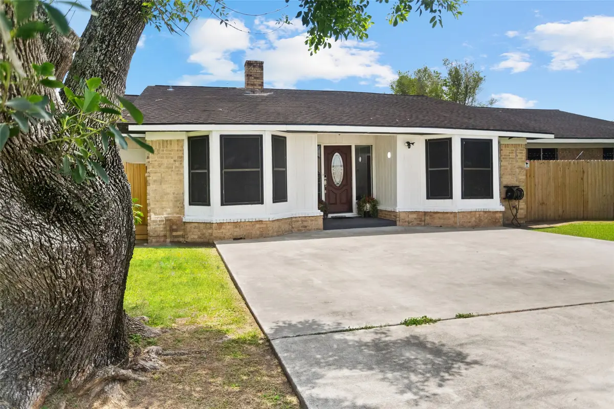 5001 Texas Avenue, La Marque, TX 77568 - #1