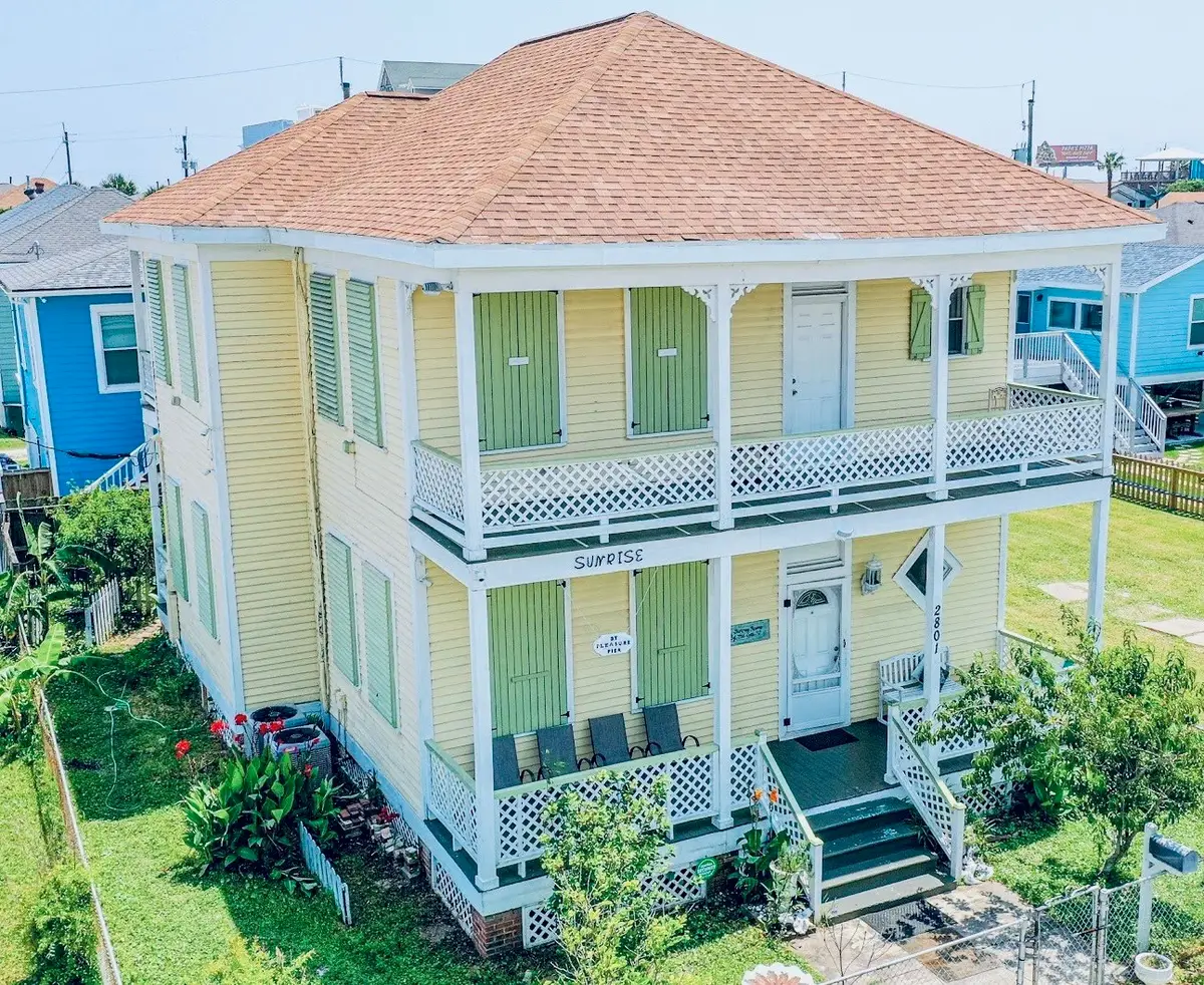 2801 Ave Q 1/2, Galveston, TX 77550 - #1