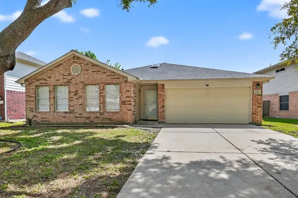 17107 Canterbury Green Court, Sugar Land, TX 77498