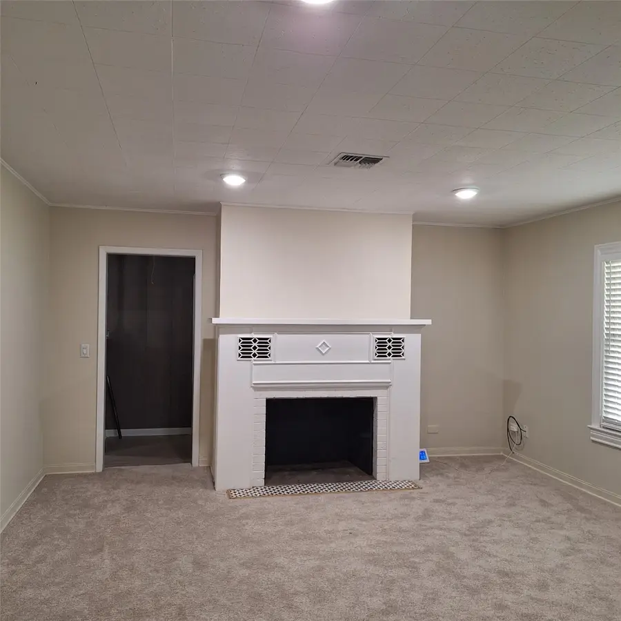 202 W Watt Street, El Campo, TX 77437 - Image #2