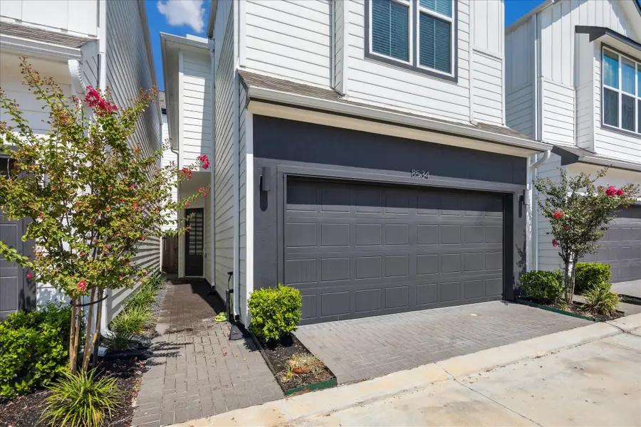 8534 Madeleine Rose Lane, Houston, TX 77055 - Image #2