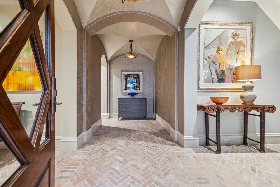 1225 Place Royale Way, Houston, TX 77056 - Image #2