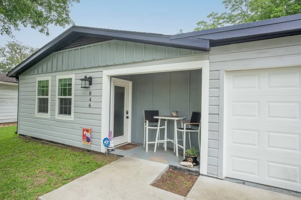 846 S Anderson Street, Angleton, TX 77515 - #1
