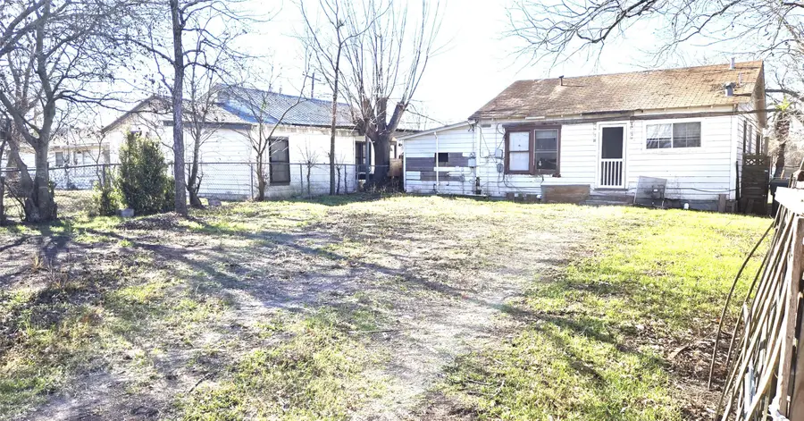 508 E French Street, Cuero, TX 77954 - #3