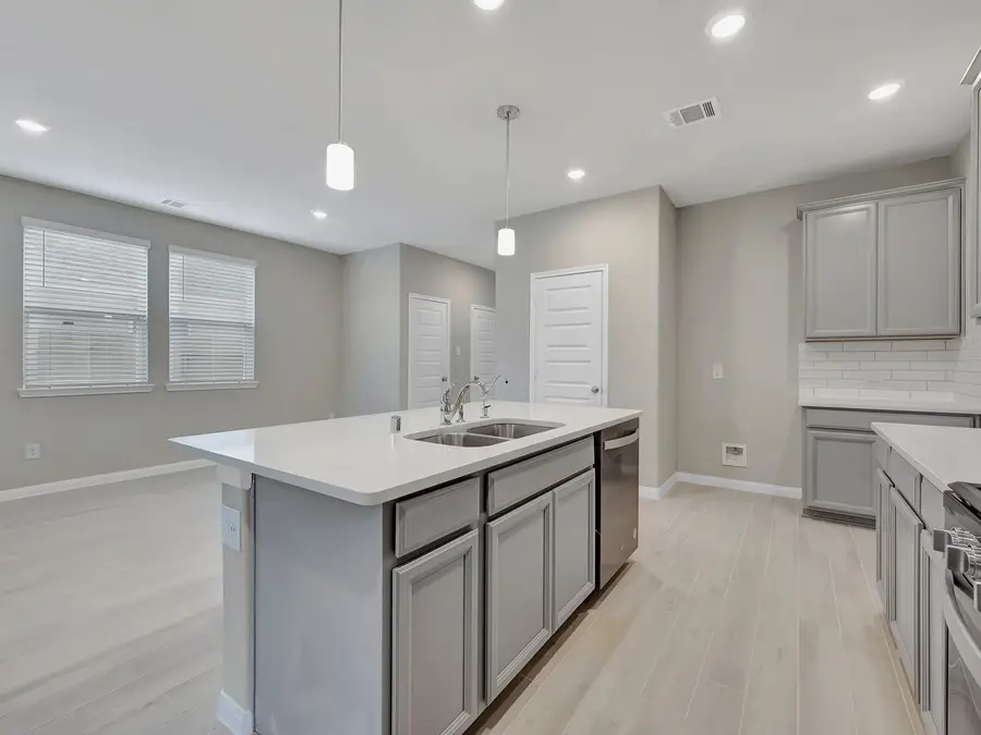 6816 Hart Oak Court, Conroe, TX 77304 - Image #3