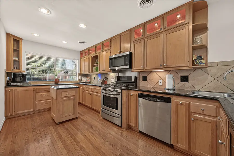 6655 Wildwood Way, Houston, TX 77023 - #2
