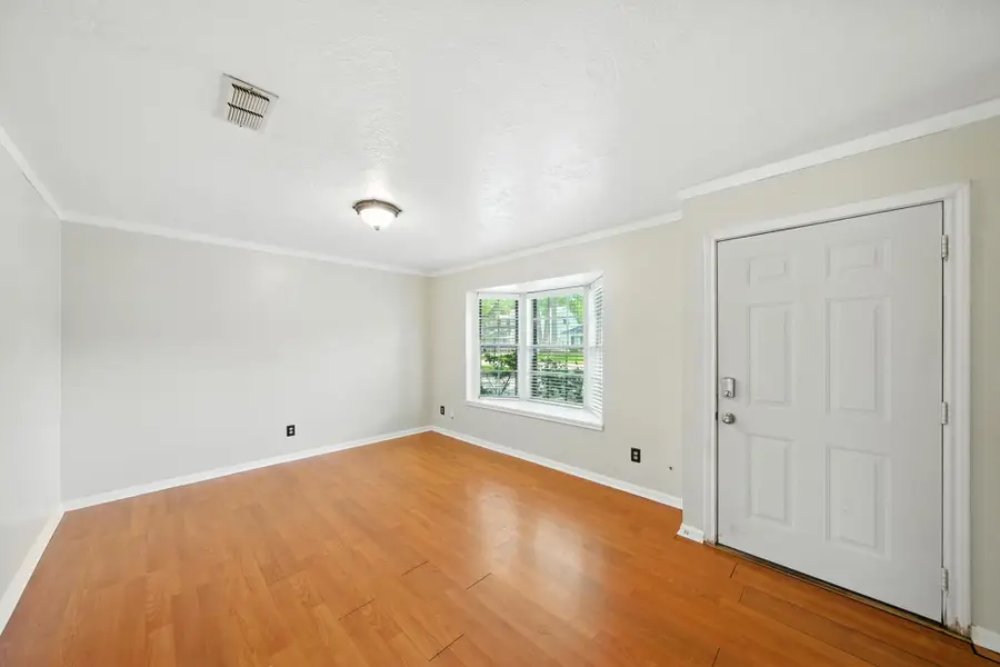 10666 Hazelhurst Drive #22, Houston, TX 77043 - Image #2