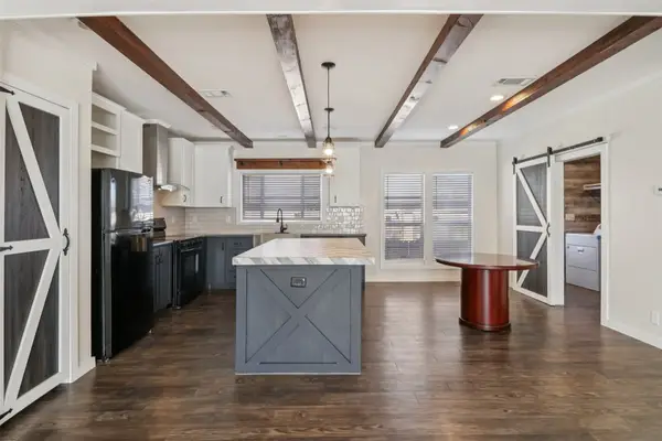 108 County Road 3551, Cleveland, TX 77327