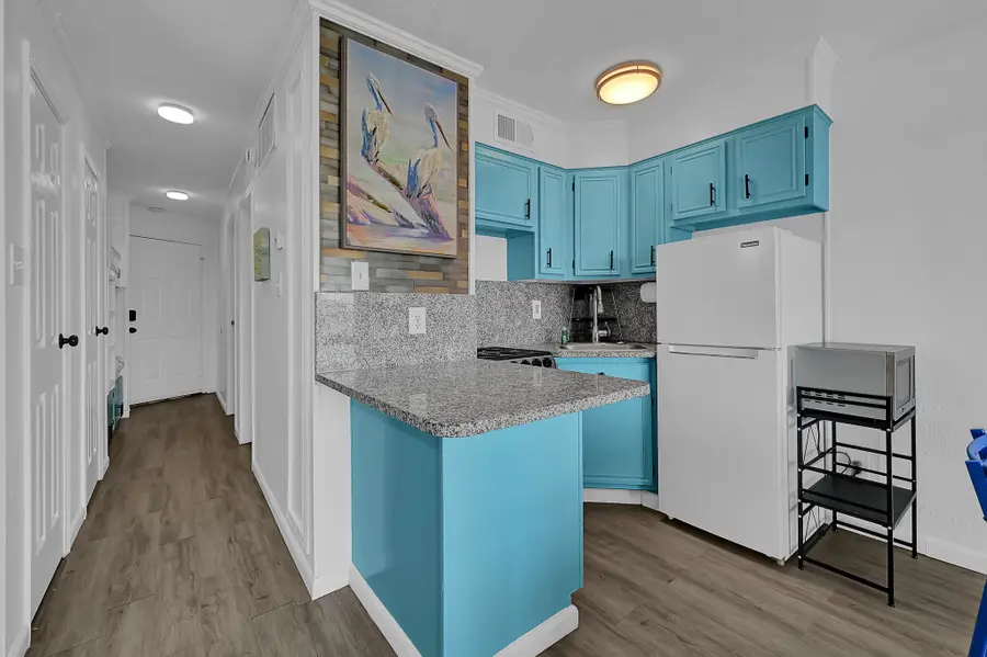 6102 Seawall Boulevard #233B, Galveston, TX 77551 - #2