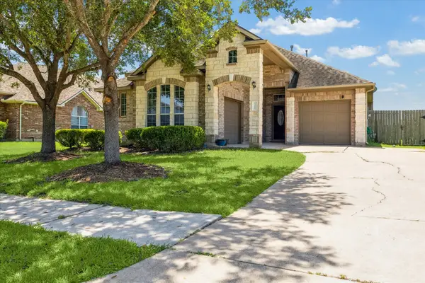 7304 Valentine Lane, Pearland, TX 77584
