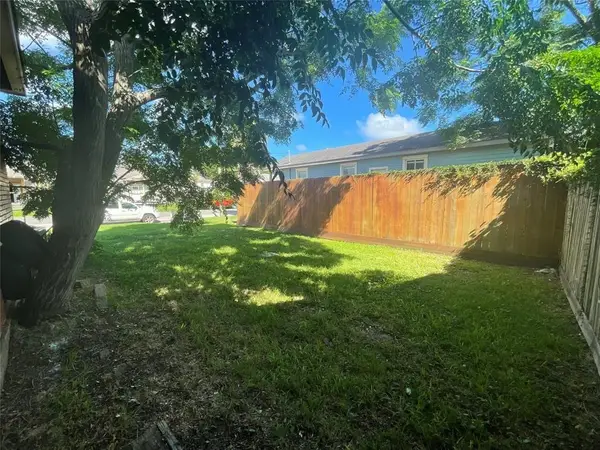 1205 29th, Galveston, TX 77550