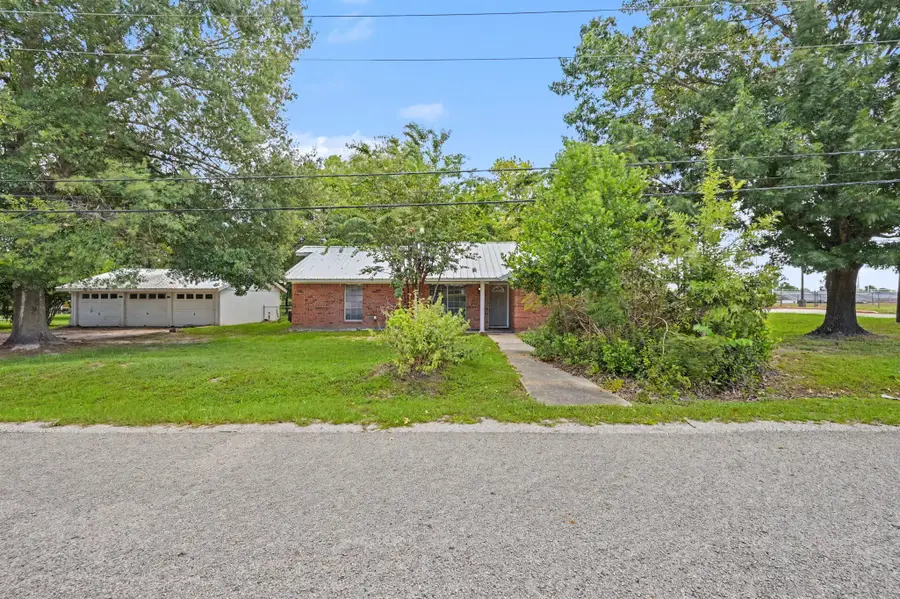 100 Bybee Street, Willis, TX 77378 - #2