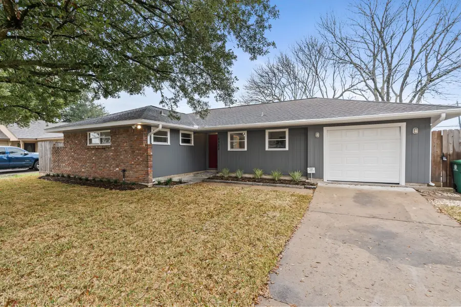 8322 Glen Valley Drive, Houston, TX 77061 - #2