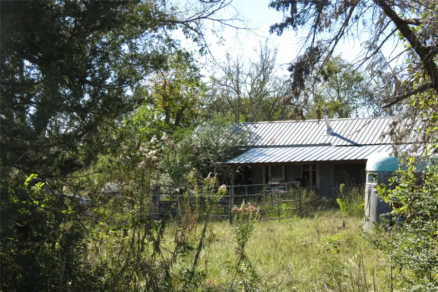 343 Evie Davidson Road, Apple Springs, TX 75926 - Image #2