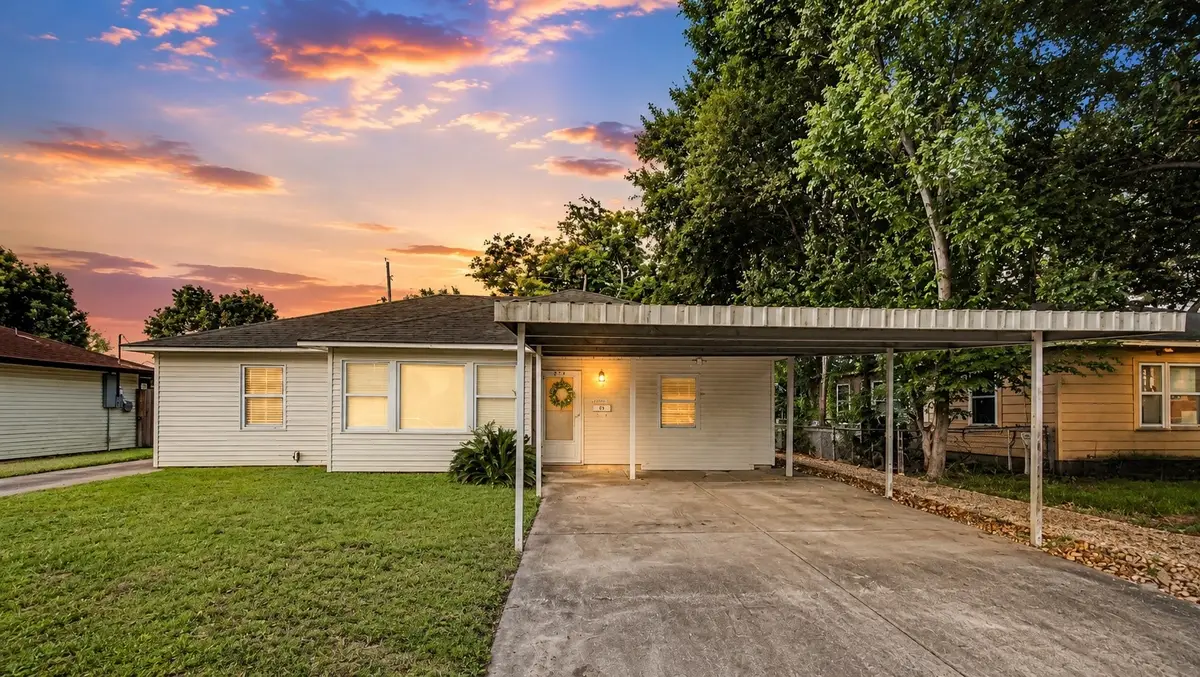 2016 Vince Street, Pasadena, TX 77502 - #1