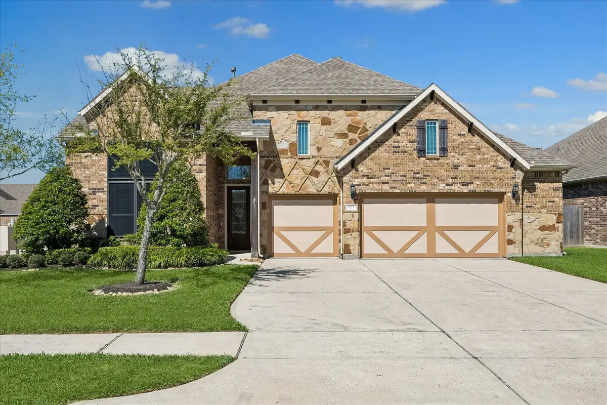 323 W Bend Drive, League City, TX 77573 - #1