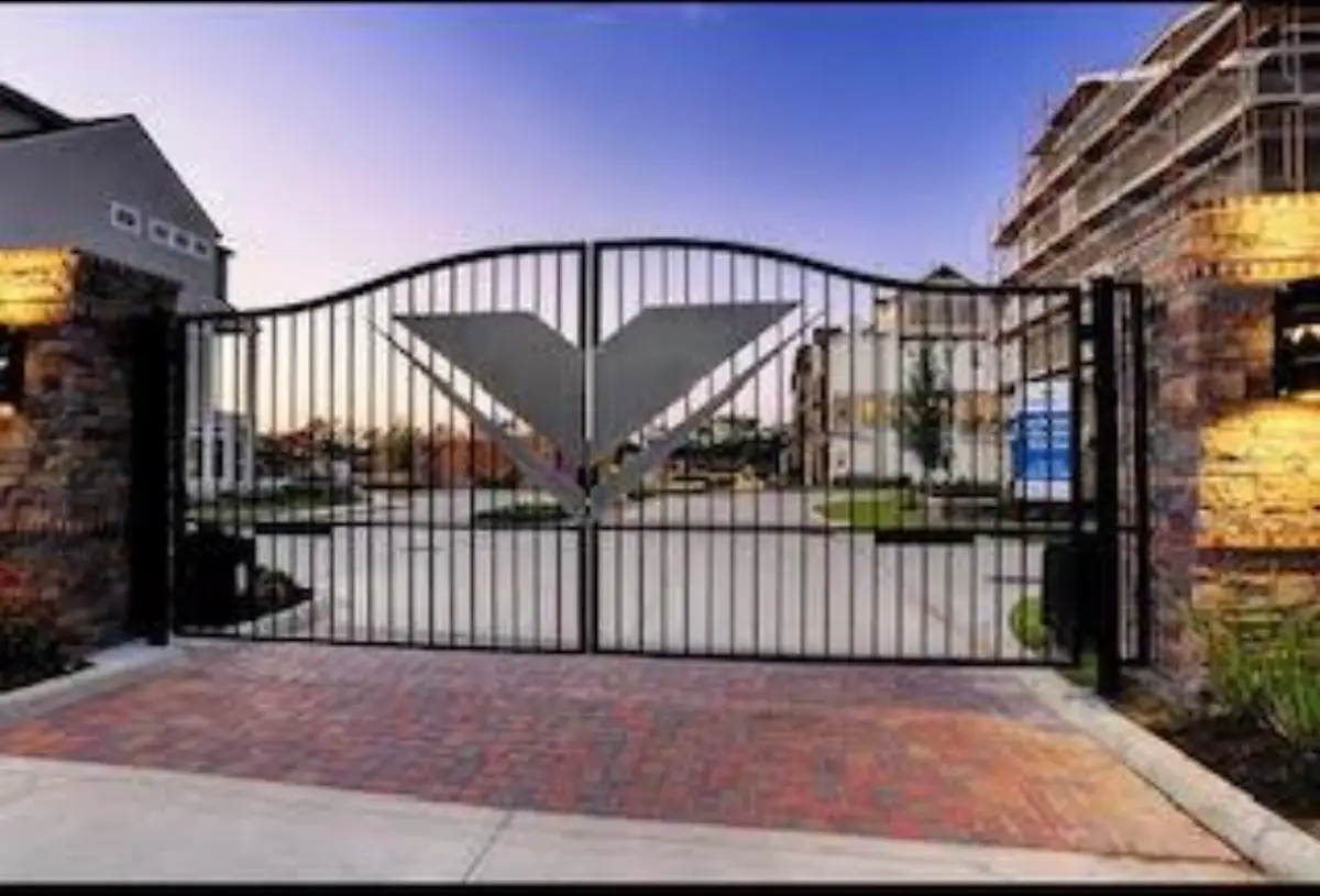 2642 Fountain Key Boulevard, Houston, TX 77008 - #1