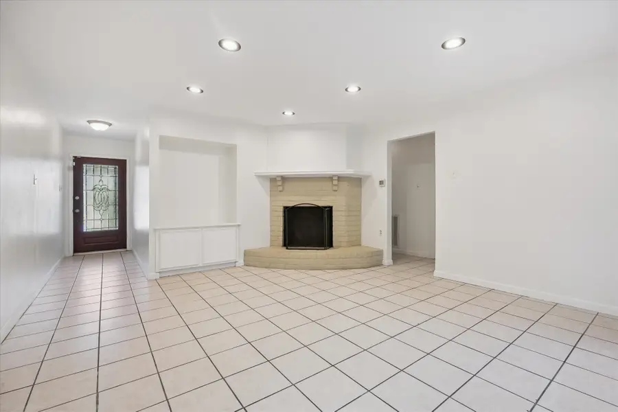 4731 Brookston Street, Houston, TX 77045 - Image #2