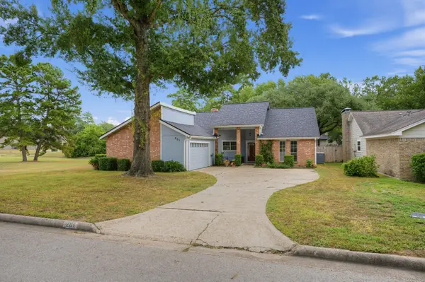 201 Prince Of Wales Street, Conroe, TX 77304
