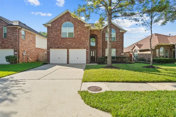 11406 Summit Bay Drive, Pearland, TX 77584