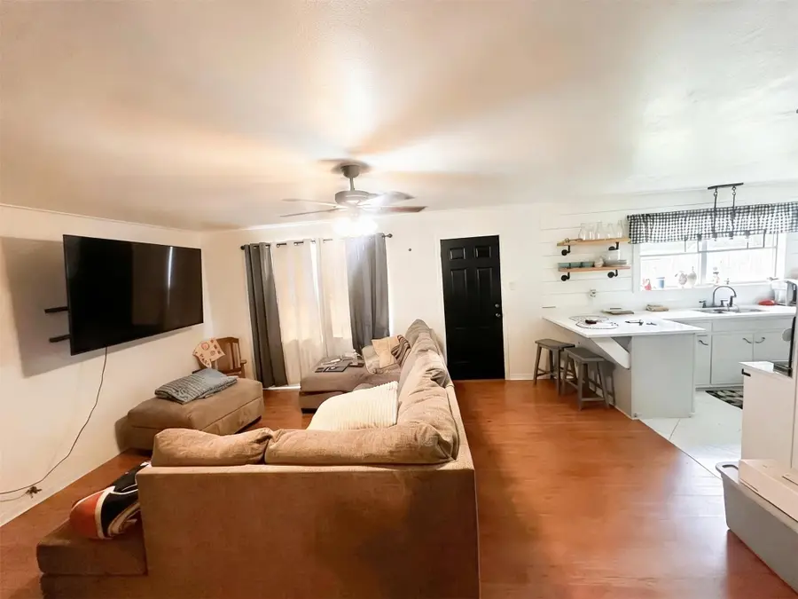 1205 Gulf Avenue, Port Neches, TX 77651 - #3
