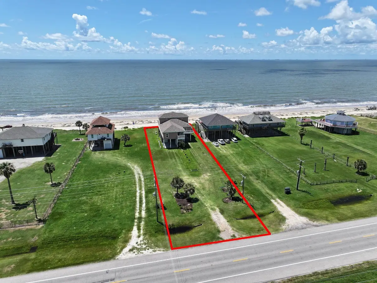 1530 Highway 87, Gilchrist, TX 77617 - Image #1