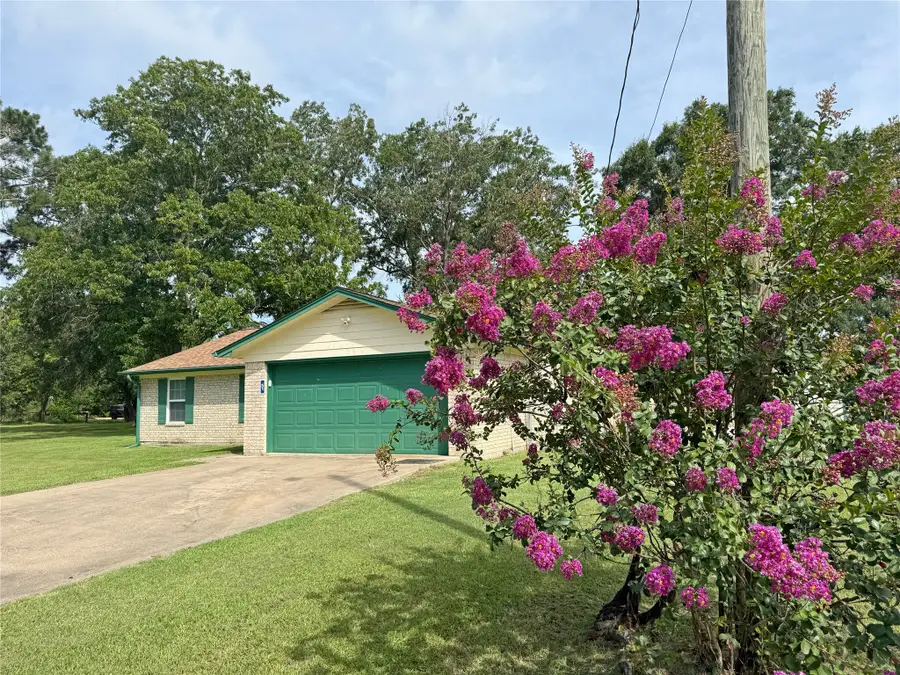 51 E Oakridge Drive, Point Blank, TX 77364 - #2