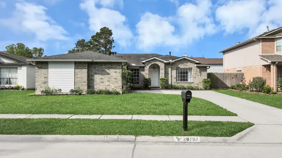 28707 Stapleford St, Spring, TX 77386 - #2