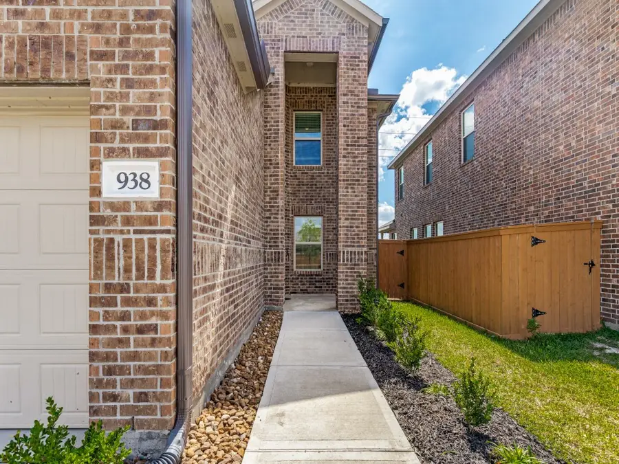 938 Mockingbird Passage Drive, Beasley, TX 77417 - #2