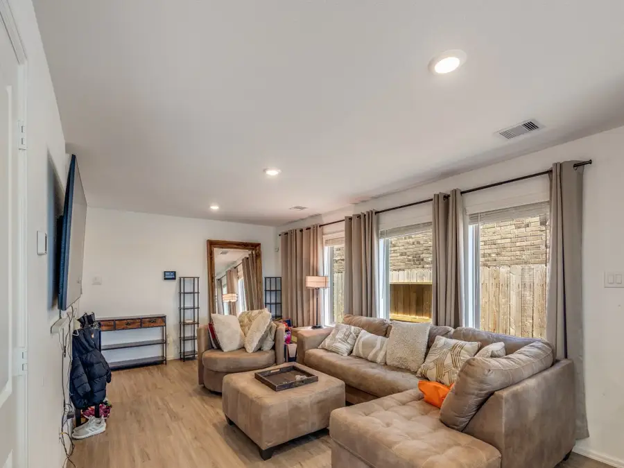 938 Mockingbird Passage Drive, Beasley, TX 77417 - #3