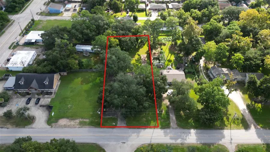 1303 Lake Road, La Marque, TX 77568 - #2