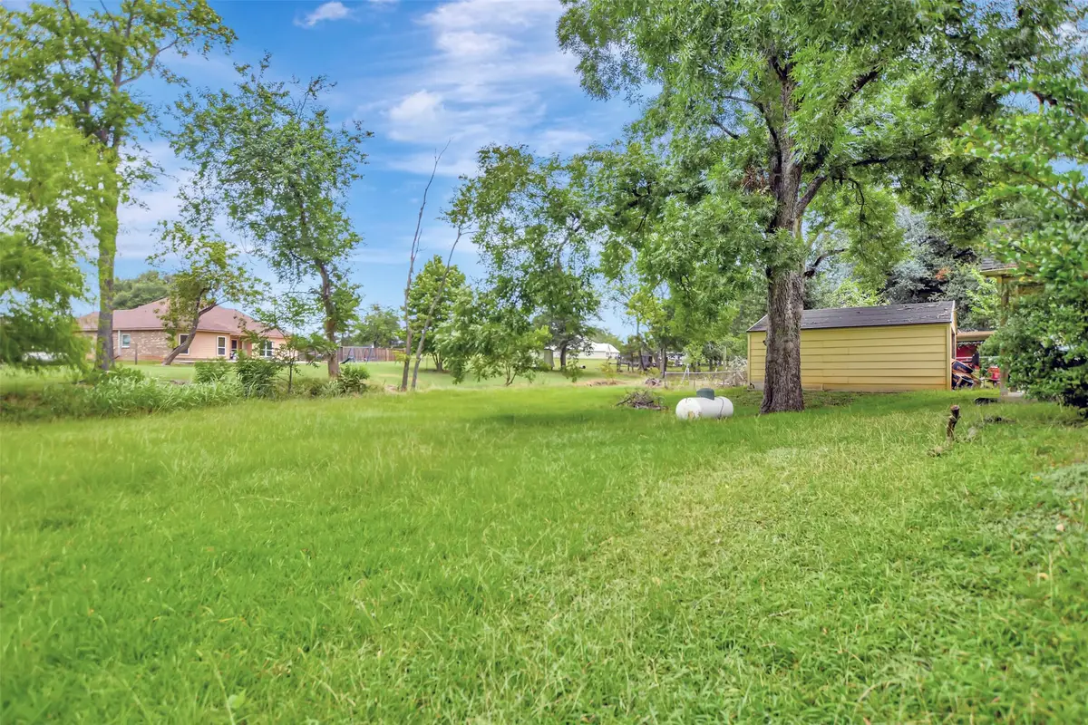 308 Heath Avenue, Madisonville, TX 77864 - #1