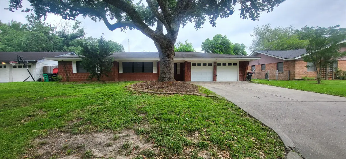 1902 Amy Drive, Baytown, TX 77520 - #1