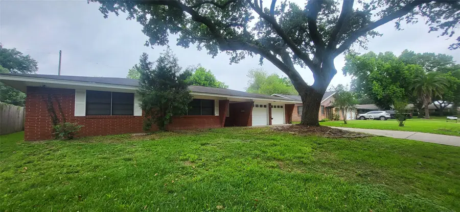 1902 Amy Drive, Baytown, TX 77520 - #2