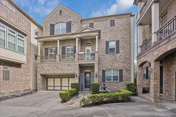 1604 W 24th Street, Houston, TX 77008