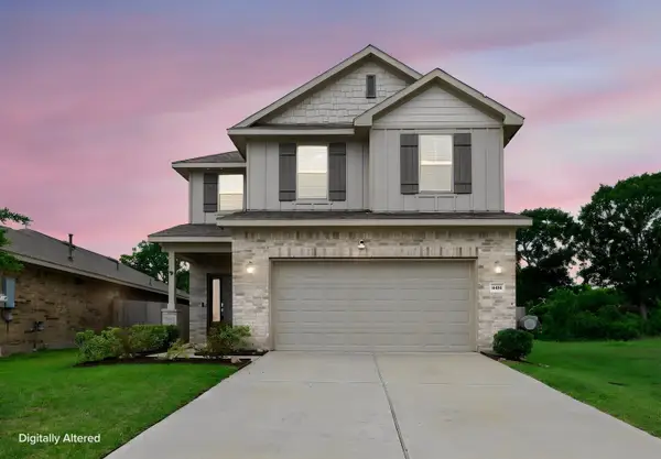 4414 W Bayou Maison Circle, Dickinson, TX 77539